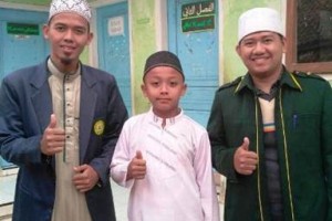 Santri Kuningan, Sayid (Tengah)